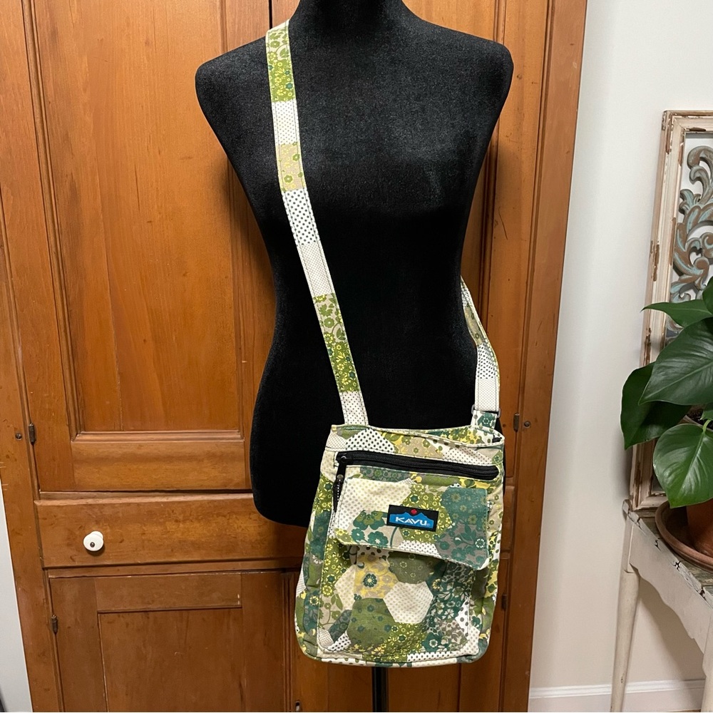 Kavu Mini Keeper Crossbody Bag, Carolina Quilt Pattern